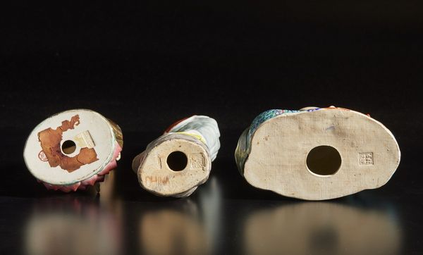 Arte Cinese : Lotto composto da undici figure in porcellana Cina, inizi XX secolo  - Asta Asta 373 | ARTE ORIENTALE E ISLAMICA - ARTE ORIENALE E WUNDERKAMMER Online - Associazione Nazionale - Case d'Asta italiane