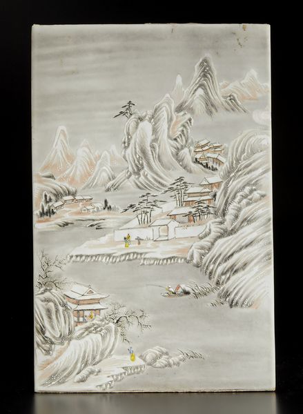 Arte Cinese : Gruppo di tre placche in porcellana smaltata  Cina, inizio XX secolo  - Asta Asta 373 | ARTE ORIENTALE E ISLAMICA - ARTE ORIENALE E WUNDERKAMMER Online - Associazione Nazionale - Case d'Asta italiane