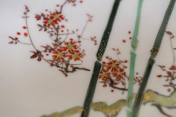 ARTE GIAPPONESE : Lotto composto da vassoi ed accessori vari per la tavola in porcellana bianca  Giappone, XIX secolo  - Asta Asta 373 | ARTE ORIENTALE E ISLAMICA - ARTE ORIENALE E WUNDERKAMMER Online - Associazione Nazionale - Case d'Asta italiane