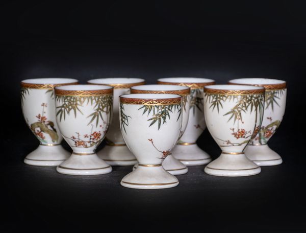 ARTE GIAPPONESE : Lotto composto da accessori per la tavola in porcellana bianca Giappone, XIX secolo  - Asta Asta 373 | ARTE ORIENTALE E ISLAMICA - ARTE ORIENALE E WUNDERKAMMER Online - Associazione Nazionale - Case d'Asta italiane