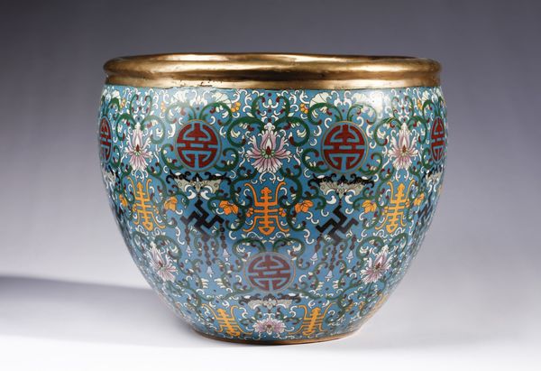 Arte Cinese : Vasca per pesci cloisonn� Cina, XX secolo  - Asta Asta 373 | ARTE ORIENTALE E ISLAMICA - ARTE ORIENALE E WUNDERKAMMER Online - Associazione Nazionale - Case d'Asta italiane