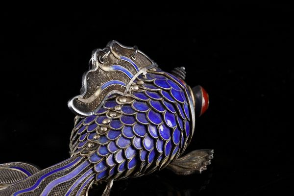 Arte Cinese : Pesce cloisonn� Cina, dinastia Qing, inizio XX secolo  - Asta Asta 373 | ARTE ORIENTALE E ISLAMICA - ARTE ORIENALE E WUNDERKAMMER Online - Associazione Nazionale - Case d'Asta italiane