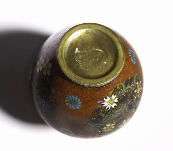 ARTE GIAPPONESE : Due piccoli vasi cloisonn� Giappone, periodo Meiji, XIX secolo  - Asta Asta 373 | ARTE ORIENTALE E ISLAMICA - ARTE ORIENALE E WUNDERKAMMER Online - Associazione Nazionale - Case d'Asta italiane