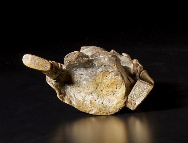 Arte Cinese : Scultura in bronzo raffigurante letterato seduto  Cina, dinastia Qing, XVIII secolo  - Asta Asta 373 | ARTE ORIENTALE E ISLAMICA - ARTE ORIENALE E WUNDERKAMMER Online - Associazione Nazionale - Case d'Asta italiane