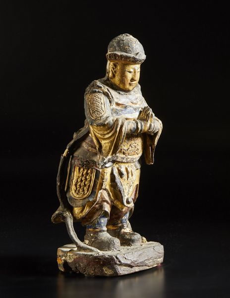 Arte Cinese : Scultura in legno dorato raffigurante Wei Tuo  Cina, dinastia Ming, XVI secolo  - Asta Asta 373 | ARTE ORIENTALE E ISLAMICA - ARTE ORIENALE E WUNDERKAMMER Online - Associazione Nazionale - Case d'Asta italiane