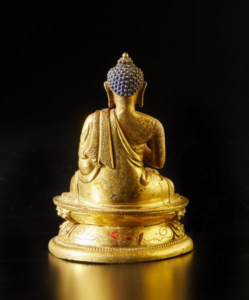 Arte Cinese : Buddha in bronzo dorato  Cina, dinastia Qing, XIX secolo  - Asta Asta 373 | ARTE ORIENTALE E ISLAMICA - ARTE ORIENALE E WUNDERKAMMER Online - Associazione Nazionale - Case d'Asta italiane