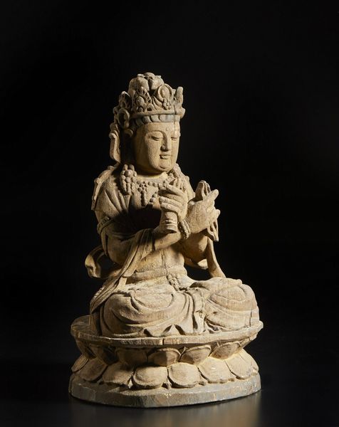 Arte Cinese : Scultura in legno raffigurante Vajradhara  Cina, XX secolo  - Asta Asta 373 | ARTE ORIENTALE E ISLAMICA - ARTE ORIENALE E WUNDERKAMMER Online - Associazione Nazionale - Case d'Asta italiane