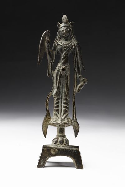Arte Cinese : Guanyin in bronzo Cina, dinastia Qing, XIX secolo  - Asta Asta 373 | ARTE ORIENTALE E ISLAMICA - ARTE ORIENALE E WUNDERKAMMER Online - Associazione Nazionale - Case d'Asta italiane