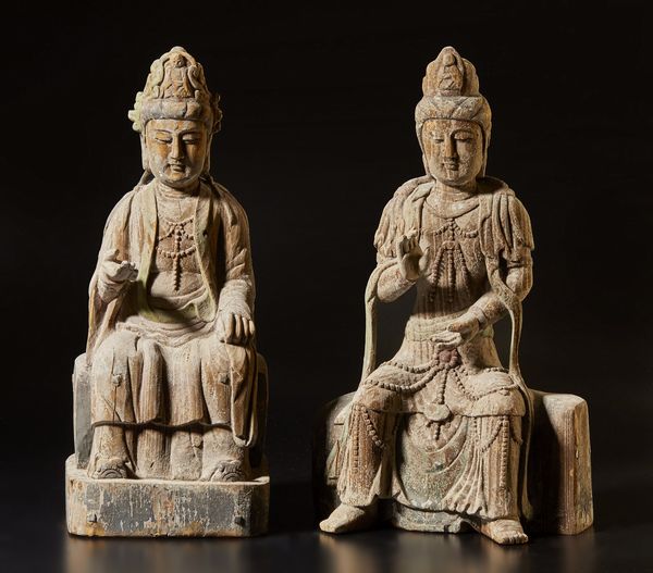 Arte Cinese : Coppia di Guanyin in legno  Cina, inizi XX secolo  - Asta Asta 373 | ARTE ORIENTALE E ISLAMICA - ARTE ORIENALE E WUNDERKAMMER Online - Associazione Nazionale - Case d'Asta italiane