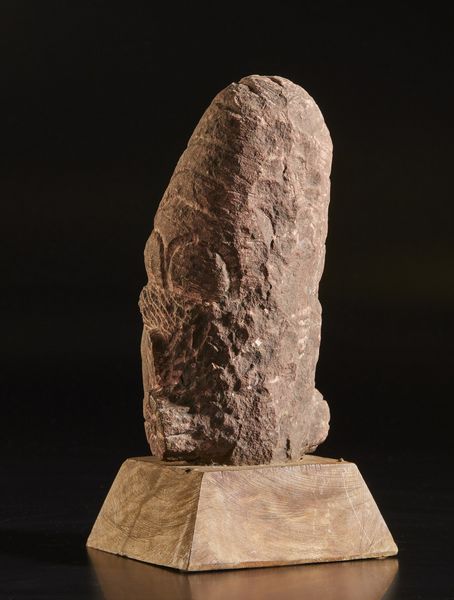 Arte Indiana : Testa femminile in arenaria scolpita India, XVII-XVIII secolo  - Asta Asta 373 | ARTE ORIENTALE E ISLAMICA - ARTE ORIENALE E WUNDERKAMMER Online - Associazione Nazionale - Case d'Asta italiane