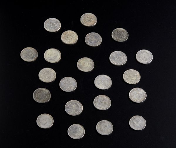 Arte Cinese : Lotto composto da 22 monete Cina, inizi XX secolo  - Asta Asta 373 | ARTE ORIENTALE E ISLAMICA - ARTE ORIENALE E WUNDERKAMMER Online - Associazione Nazionale - Case d'Asta italiane