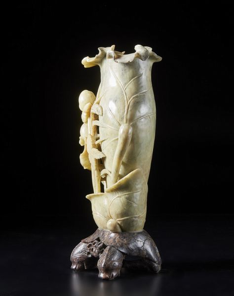 Arte Cinese : Vaso in pietra saponaria Cina, XIX secolo  - Asta Asta 373 | ARTE ORIENTALE E ISLAMICA - ARTE ORIENALE E WUNDERKAMMER Online - Associazione Nazionale - Case d'Asta italiane