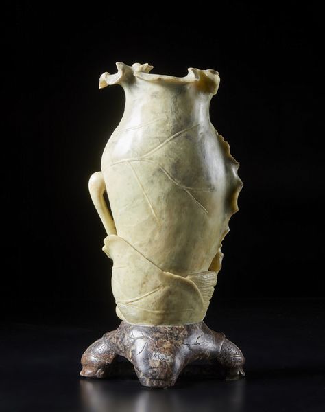 Arte Cinese : Vaso in pietra saponaria Cina, XIX secolo  - Asta Asta 373 | ARTE ORIENTALE E ISLAMICA - ARTE ORIENALE E WUNDERKAMMER Online - Associazione Nazionale - Case d'Asta italiane