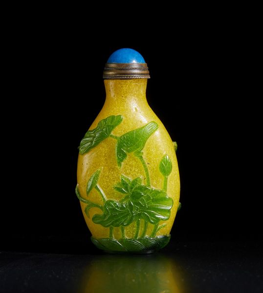 Arte Cinese : Undici tabacchiere ed un piccolo bacile in porcellana decorata  Cina, XIX - XX secolo  - Asta Asta 373 | ARTE ORIENTALE E ISLAMICA - ARTE ORIENALE E WUNDERKAMMER Online - Associazione Nazionale - Case d'Asta italiane