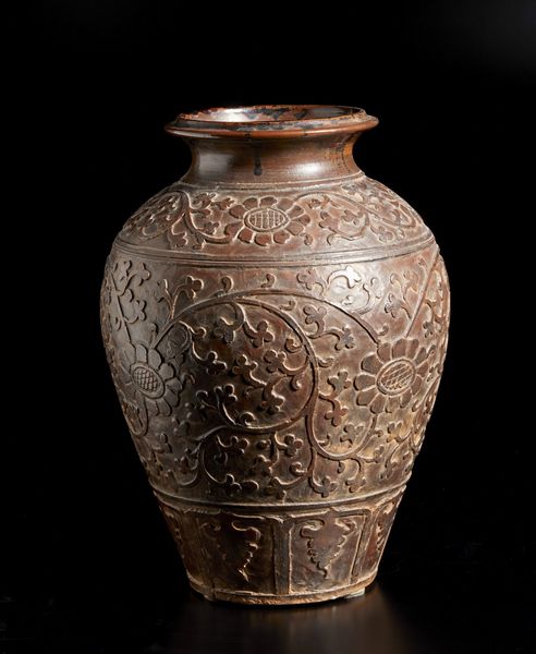 Arte Cinese : Vaso cizhou  Cina, dinastia Qing, XIX secolo  - Asta Asta 373 | ARTE ORIENTALE E ISLAMICA - ARTE ORIENALE E WUNDERKAMMER Online - Associazione Nazionale - Case d'Asta italiane