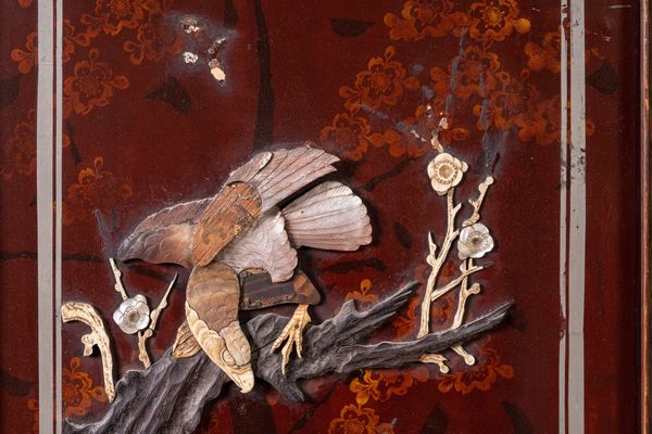 ARTE GIAPPONESE : Lotto di due schermi tipo Shibayama  Giappone, XX secolo  - Asta Asta 373 | ARTE ORIENTALE E ISLAMICA - ARTE ORIENALE E WUNDERKAMMER Online - Associazione Nazionale - Case d'Asta italiane