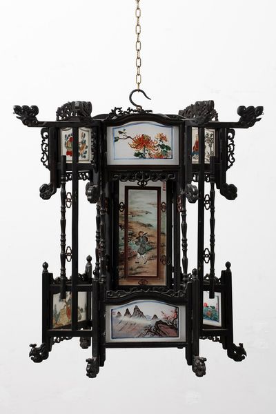 Arte Cinese : Grande lanterna in legno  Cina, dinastia Qing, XIX secolo  - Asta Asta 373 | ARTE ORIENTALE E ISLAMICA - ARTE ORIENALE E WUNDERKAMMER Online - Associazione Nazionale - Case d'Asta italiane