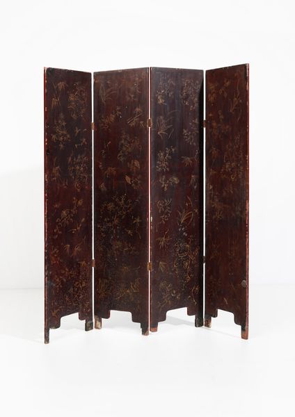 Arte Cinese : Paravento composto da quattro pannelli in lacca rossa  Cina, dinastia Qing, XIX secolo  - Asta Asta 373 | ARTE ORIENTALE E ISLAMICA - ARTE ORIENALE E WUNDERKAMMER Online - Associazione Nazionale - Case d'Asta italiane
