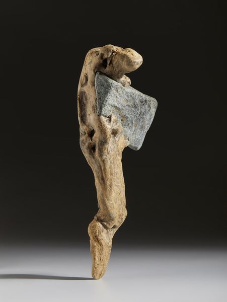 . : Ascia in pietra con manico.  - Asta Asta 373 | ARTE ORIENTALE E ISLAMICA - ARTE ORIENALE E WUNDERKAMMER Online - Associazione Nazionale - Case d'Asta italiane