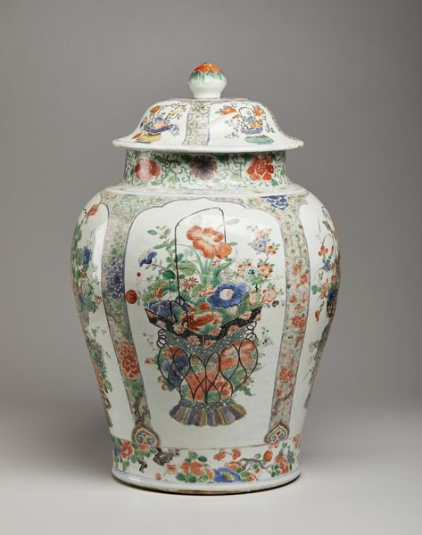 Arte Cinese : Grande potiche in porcellana famiglia verde  Cina, dinastia Qing, periodo Kangxi, XVIII secolo  - Asta Asta 373 | ARTE ORIENTALE E ISLAMICA - ARTE ORIENALE E WUNDERKAMMER Online - Associazione Nazionale - Case d'Asta italiane