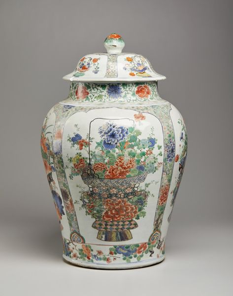 Arte Cinese : Grande potiche in porcellana famiglia verde  Cina, dinastia Qing, periodo Kangxi, XVIII secolo  - Asta Asta 373 | ARTE ORIENTALE E ISLAMICA - ARTE ORIENALE E WUNDERKAMMER Online - Associazione Nazionale - Case d'Asta italiane