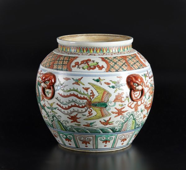 Arte Cinese : Grande giara wucai in ceramica Cina, XX secolo  - Asta Asta 373 | ARTE ORIENTALE E ISLAMICA - ARTE ORIENALE E WUNDERKAMMER Online - Associazione Nazionale - Case d'Asta italiane