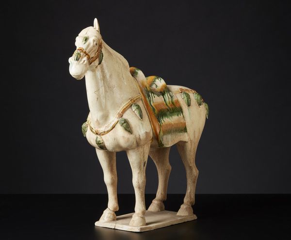 Arte Cinese : Cavallo in stile Tang  Cina, XIX secolo o antecedente  - Asta Asta 373 | ARTE ORIENTALE E ISLAMICA - ARTE ORIENALE E WUNDERKAMMER Online - Associazione Nazionale - Case d'Asta italiane