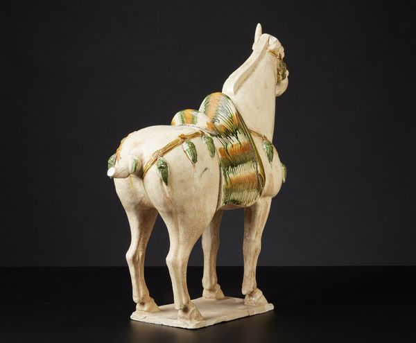 Arte Cinese : Cavallo in stile Tang  Cina, XIX secolo o antecedente  - Asta Asta 373 | ARTE ORIENTALE E ISLAMICA - ARTE ORIENALE E WUNDERKAMMER Online - Associazione Nazionale - Case d'Asta italiane
