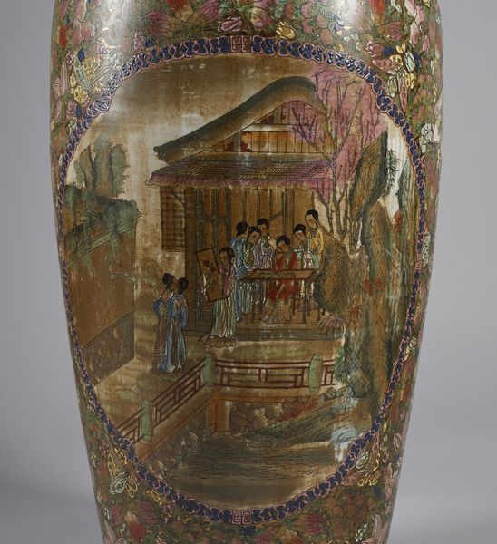 Arte Cinese : Vaso monumentale in porcellana  Cina, XX secolo  - Asta Asta 373 | ARTE ORIENTALE E ISLAMICA - ARTE ORIENALE E WUNDERKAMMER Online - Associazione Nazionale - Case d'Asta italiane
