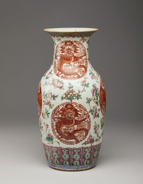 Arte Cinese : Lotto composto da cinque grandi vasi e una grande figura taoista in porcellana  Cina, XIX - XX secolo  - Asta Asta 373 | ARTE ORIENTALE E ISLAMICA - ARTE ORIENALE E WUNDERKAMMER Online - Associazione Nazionale - Case d'Asta italiane