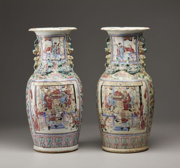 Arte Cinese : Coppia di grandi vasi Canton  Cina, XX secolo  - Asta Asta 373 | ARTE ORIENTALE E ISLAMICA - ARTE ORIENALE E WUNDERKAMMER Online - Associazione Nazionale - Case d'Asta italiane