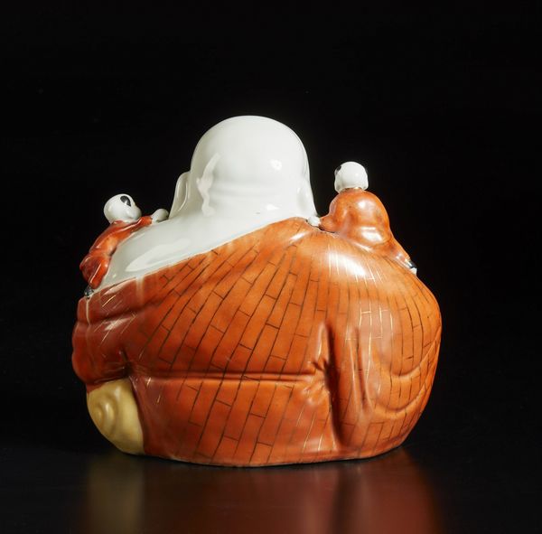 Arte Cinese : Budai in porcellana Cina, XX secolo  - Asta Asta 373 | ARTE ORIENTALE E ISLAMICA - ARTE ORIENALE E WUNDERKAMMER Online - Associazione Nazionale - Case d'Asta italiane