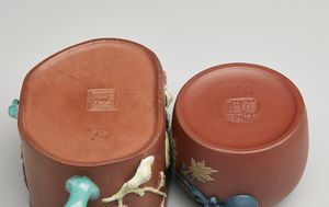 Arte Cinese : Gruppo di quattro teiere Yixing  Cina, prima met� XX secolo  - Asta Asta 373 | ARTE ORIENTALE E ISLAMICA - ARTE ORIENALE E WUNDERKAMMER Online - Associazione Nazionale - Case d'Asta italiane