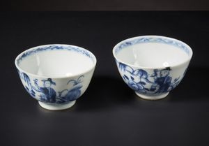 Arte Cinese - Coppia di tazze in ceramica bianco/blu Cina, dinastia Qing, XVIII secolo