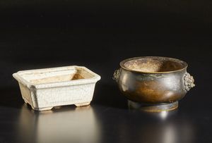 Arte Cinese - Lotto composto da due incensieri  Cina, dinastia Qing, XIX secolo