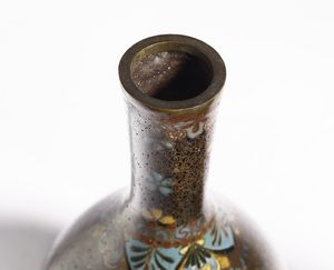 ARTE GIAPPONESE : Due piccoli vasi cloisonn� Giappone, periodo Meiji, XIX secolo  - Asta Asta 373 | ARTE ORIENTALE E ISLAMICA - ARTE ORIENALE E WUNDERKAMMER Online - Associazione Nazionale - Case d'Asta italiane