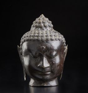 Arte Sud-Est Asiatico - Testa di Buddha in bronzo  Sud Est Asiatico, XX secolo
