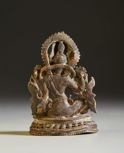 Arte Himalayana : Figura di Indra in bronzo dorato  Nepal, XVIII secolo  - Asta Asta 373 | ARTE ORIENTALE E ISLAMICA - ARTE ORIENALE E WUNDERKAMMER Online - Associazione Nazionale - Case d'Asta italiane