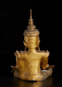 Arte Sud-Est Asiatico : Grande Buddha in lacca  Birmania, regno Ayutthaya, XVIII secolo  - Asta Asta 373 | ARTE ORIENTALE E ISLAMICA - ARTE ORIENALE E WUNDERKAMMER Online - Associazione Nazionale - Case d'Asta italiane