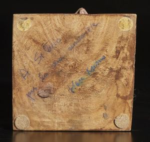 Arte Indiana : Testa femminile in arenaria scolpita India, XVII-XVIII secolo  - Asta Asta 373 | ARTE ORIENTALE E ISLAMICA - ARTE ORIENALE E WUNDERKAMMER Online - Associazione Nazionale - Case d'Asta italiane