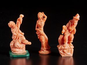 Arte Cinese : Gruppo di cinque piccoli intagli in corallo per l'esportazione  Cina, XX secolo  - Asta Asta 373 | ARTE ORIENTALE E ISLAMICA - ARTE ORIENALE E WUNDERKAMMER Online - Associazione Nazionale - Case d'Asta italiane