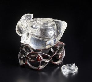 Arte Cinese : Intaglio in quarzo  Cina, XX secolo  - Asta Asta 373 | ARTE ORIENTALE E ISLAMICA - ARTE ORIENALE E WUNDERKAMMER Online - Associazione Nazionale - Case d'Asta italiane