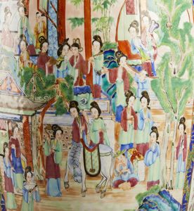 Arte Cinese : Grande vaso in porcellana Canton  Cina, dinastia Qing, XIX secolo  - Asta Asta 373 | ARTE ORIENTALE E ISLAMICA - ARTE ORIENALE E WUNDERKAMMER Online - Associazione Nazionale - Case d'Asta italiane