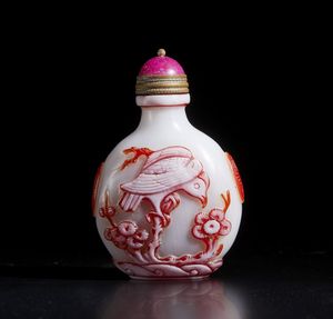 Arte Cinese : Undici tabacchiere ed un piccolo bacile in porcellana decorata  Cina, XIX - XX secolo  - Asta Asta 373 | ARTE ORIENTALE E ISLAMICA - ARTE ORIENALE E WUNDERKAMMER Online - Associazione Nazionale - Case d'Asta italiane