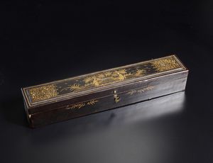 Arte Cinese : Ventaglio entro scatola laccata  Cina, dinastia Qing, XIX secolo  - Asta Asta 373 | ARTE ORIENTALE E ISLAMICA - ARTE ORIENALE E WUNDERKAMMER Online - Associazione Nazionale - Case d'Asta italiane