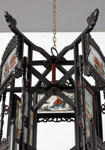 Arte Cinese : Grande lanterna in legno  Cina, dinastia Qing, XIX secolo  - Asta Asta 373 | ARTE ORIENTALE E ISLAMICA - ARTE ORIENALE E WUNDERKAMMER Online - Associazione Nazionale - Case d'Asta italiane