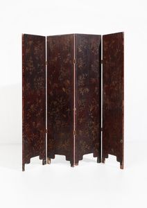 Arte Cinese : Paravento composto da quattro pannelli in lacca rossa  Cina, dinastia Qing, XIX secolo  - Asta Asta 373 | ARTE ORIENTALE E ISLAMICA - ARTE ORIENALE E WUNDERKAMMER Online - Associazione Nazionale - Case d'Asta italiane