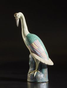 Arte Cinese : Gruppo di tre oggetti in porcellana  Cina, dinastia Qing, XIX secolo  - Asta Asta 373 | ARTE ORIENTALE E ISLAMICA - ARTE ORIENALE E WUNDERKAMMER Online - Associazione Nazionale - Case d'Asta italiane