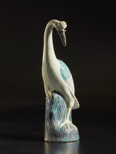 Arte Cinese : Gruppo di tre oggetti in porcellana  Cina, dinastia Qing, XIX secolo  - Asta Asta 373 | ARTE ORIENTALE E ISLAMICA - ARTE ORIENALE E WUNDERKAMMER Online - Associazione Nazionale - Case d'Asta italiane