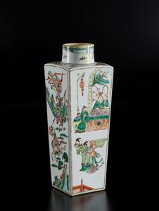 Arte Cinese - Vaso quadrangolare famiglia verde Cina, dinastia Qing, periodo Kangxi, XVIII secolo